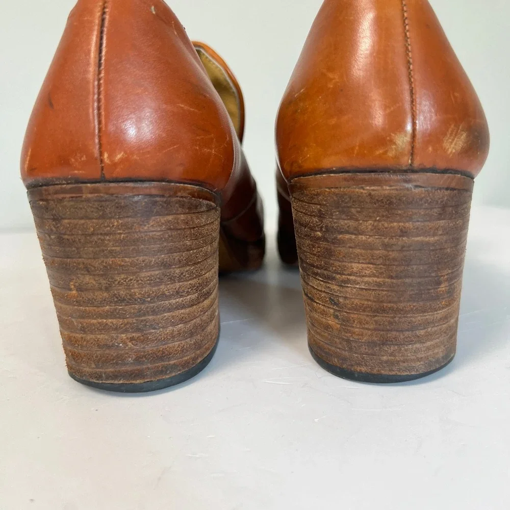 VTG 70s  Hippie Platform Loafers Size 9 Tan Leather Block Heel Argentina Verde